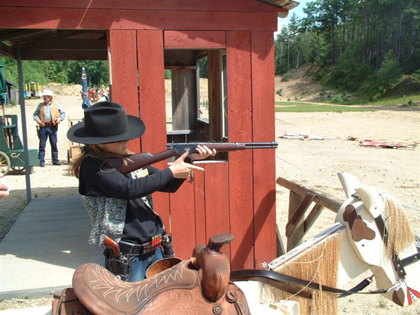 Levering open the rifle at Fracas at Pemi Gulch.