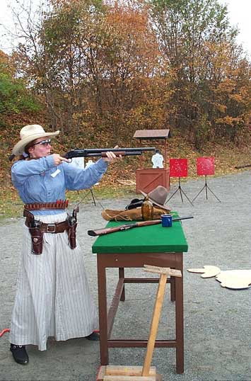 Shooting her Wincester 1897.