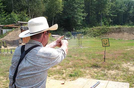 Jimmy Spurs in action at Country Pond in August 2005.