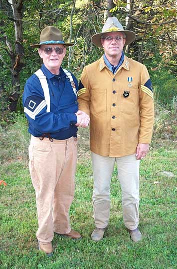 Dakota Joe (right) with UB Mountain (left) at 2003 SASS Maine State Championships.