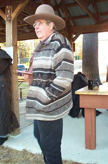 Saguaro Jack watching Toledo Kid at Country Pond in November 2002.